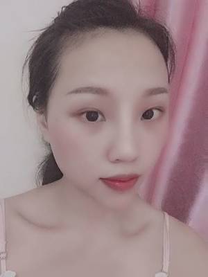 化妆之后脸很干怎么办