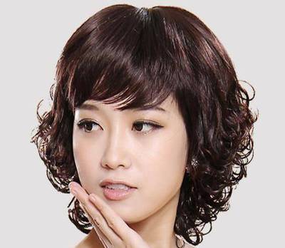 五十岁女人什么发型好看