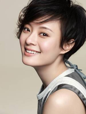 长脸小眼睛女生适合的发型