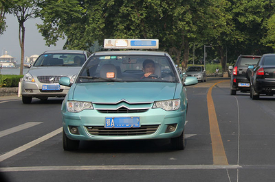 上海大众出租车公司