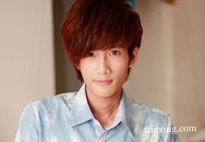 男生刘海烫发发型