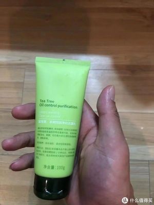 容易长痘痘用什么洗面奶好