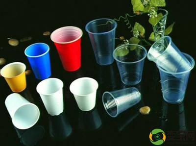 好塑料杯有害吗