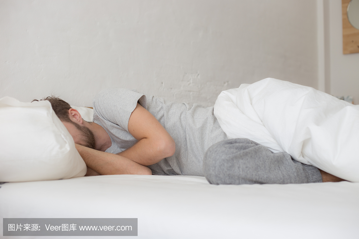 做梦挣扎醒来却醒不来