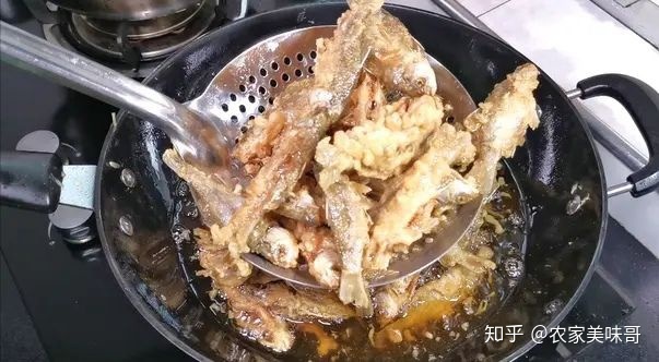 小鲫鱼火锅的做法大全家常