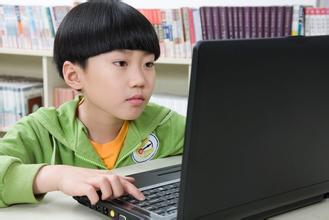 南宫体育APP官网入口安装过程截图,显示拖拽安装与安全授权步骤