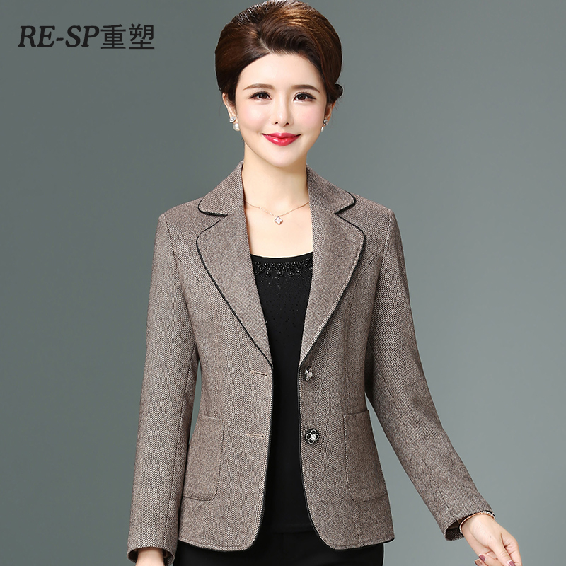中老年服装如何选购? 中年衣服穿搭