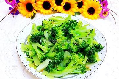 凉拌西兰花做法