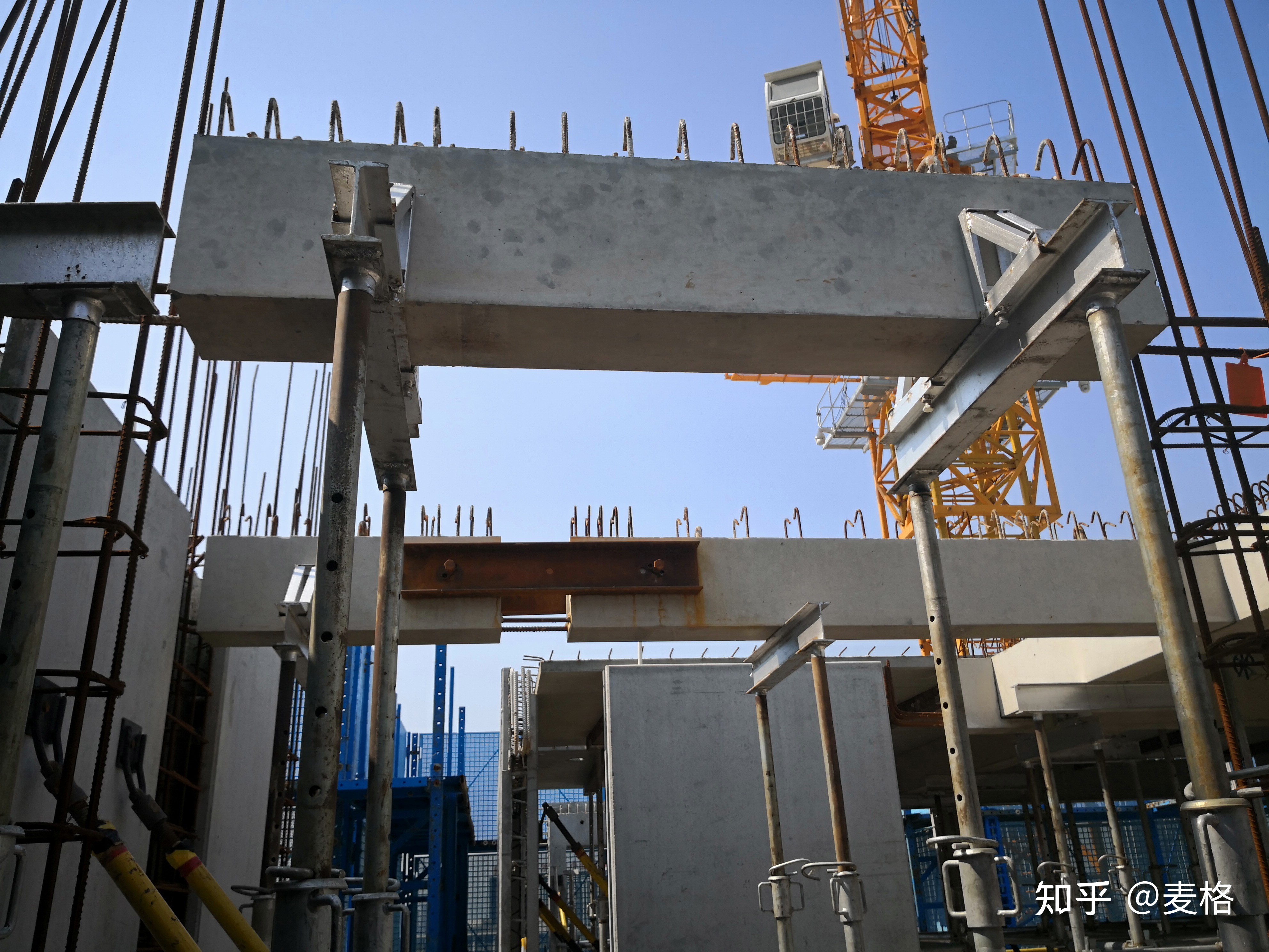 房屋承重墻可以開多大距離的門（房屋承重墻可以開多大距離的門呢）
