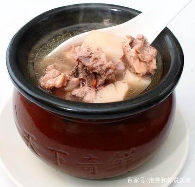 香菇排骨瓦罐汤