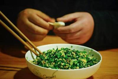 月子里能吃荠菜饺子吗