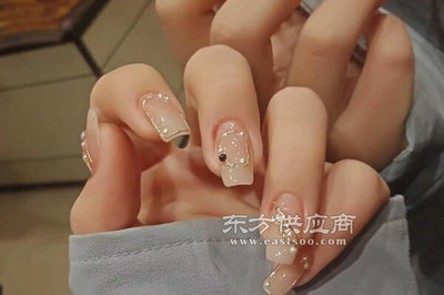 美容美甲学校哪个好