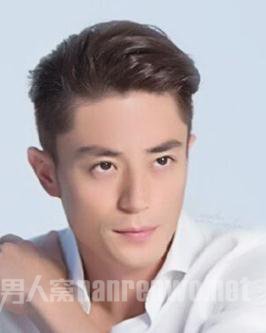 短发中分 男