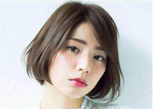 方脸女生发型