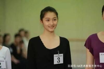 声乐艺考发型