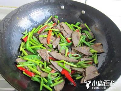 卤牛肉怎么炒