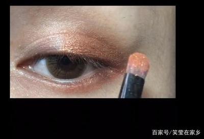 眼影怎么搭配好看
