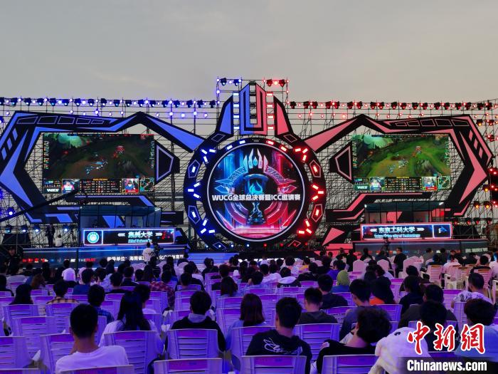 澳门周公神算下载多屏协作场景实拍
