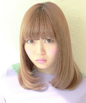 方脸女生发型