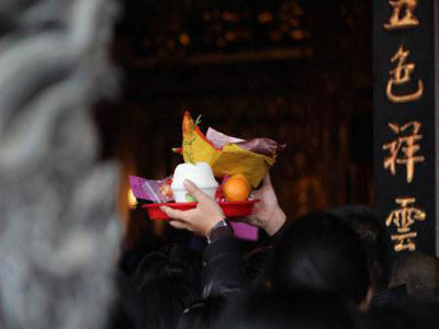孕妇梦见拜神