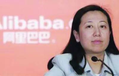 女人做法务还是做律师