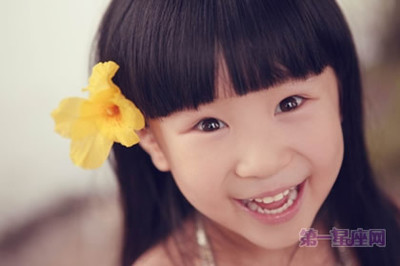袁姓名字大全女孩起名