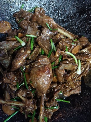 焖鹅的制作方法