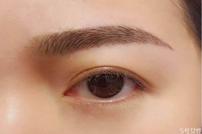 纹眉后可以擦护肤品吗