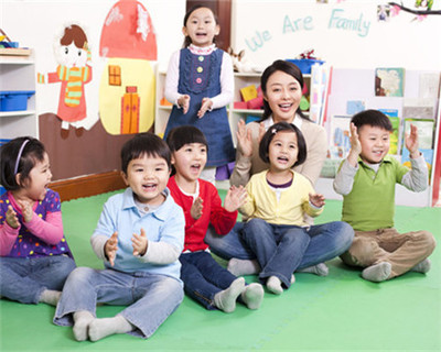 宝宝几岁上幼儿园