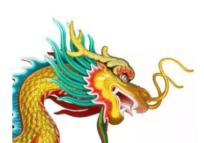 属龙女运势
