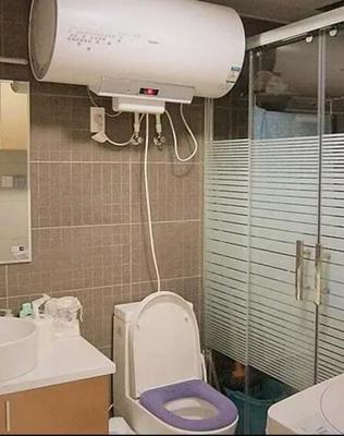 电热水器装在卫生间图