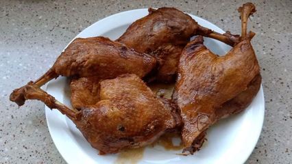 月子里能吃烤鸭吗?母乳和母乳禁忌的八大类是什么?