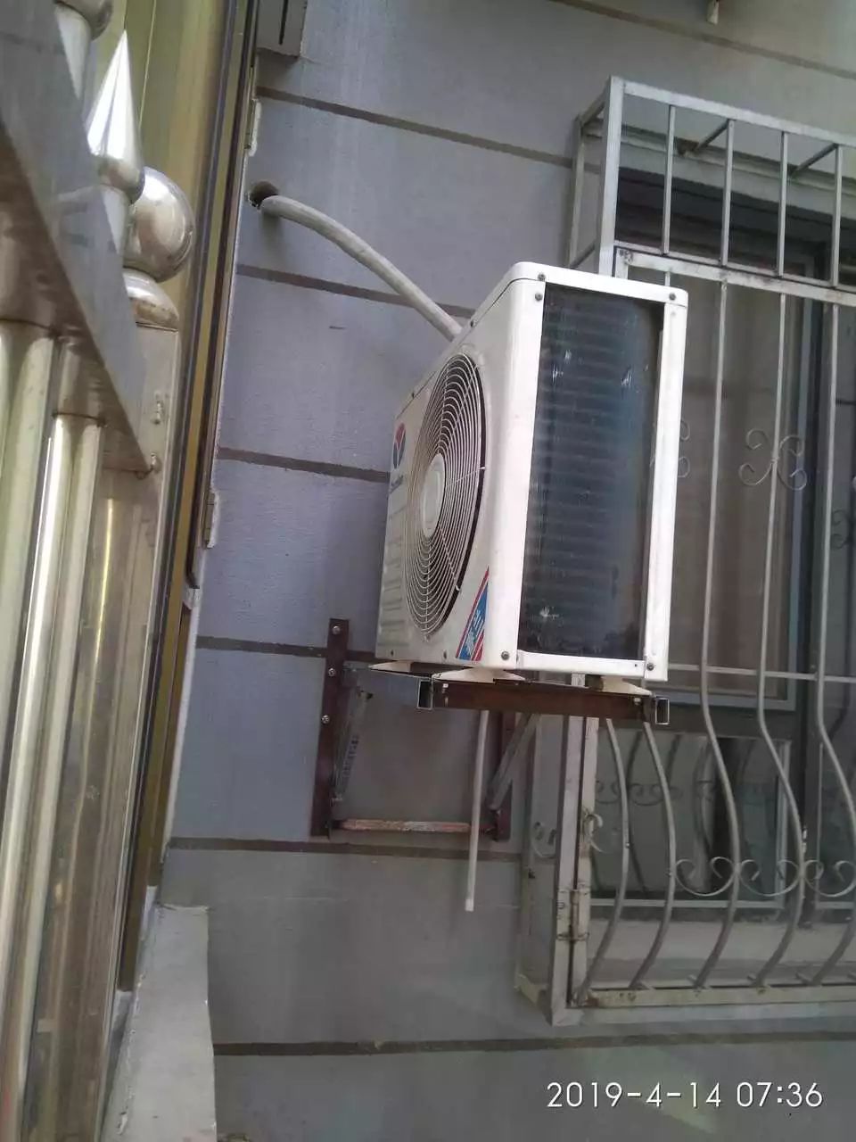 开空调窗户要留缝吗