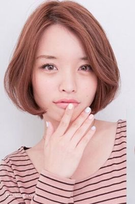 脸长剪什么发型好看女