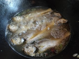炖黄鱼做法大全家常做法