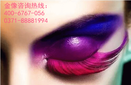 大学化妆学费多少