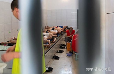 看守所晚上睡觉图片