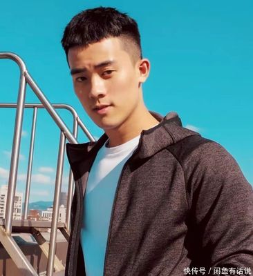 中年男子发型