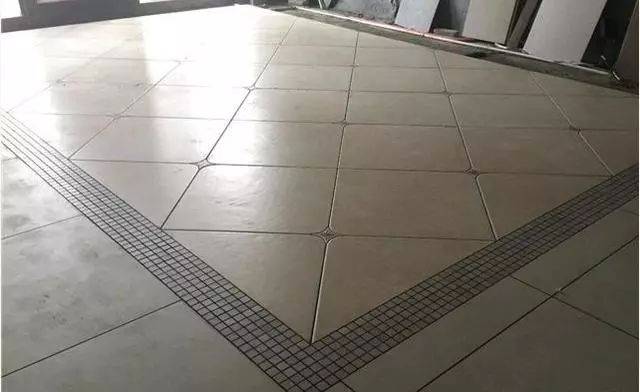 怎样铺地板波导线