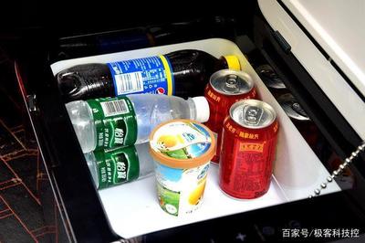 冰箱保险丝在什么位置