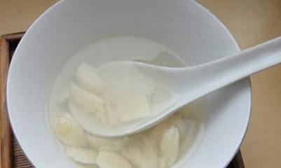 蒜头和冰糖能治咳嗽吗