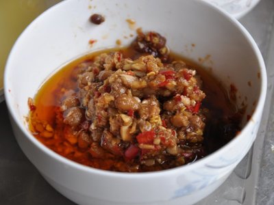 腊八豆炒蛋制作方法