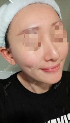 为什么化妆不服帖