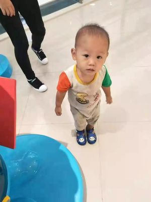 一岁男孩
