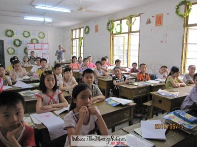 梦见自己在学校上课