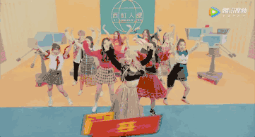 神曲怎么得万人迷称号