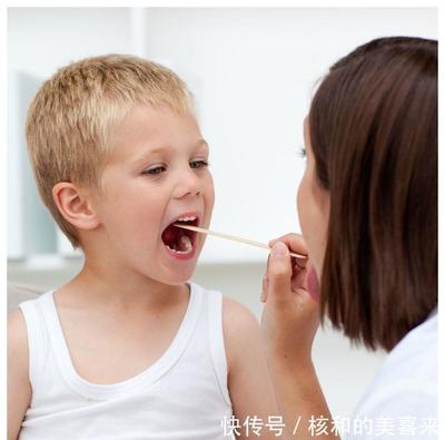 小孩不停的清嗓子是怎么回事