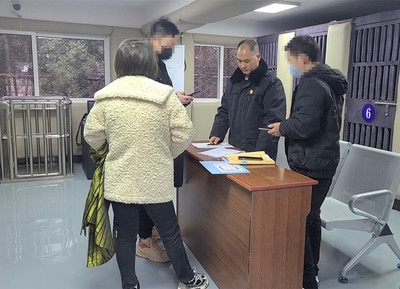 离婚案件原告可以不到庭吗
