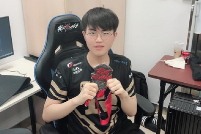 初中生男孩脸上长痘痘怎么治疗