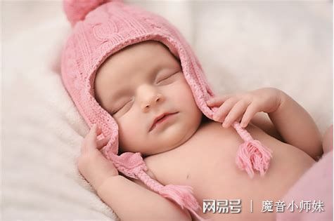 喂奶粉好还是母乳好